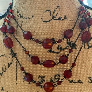 NWOT Red faceted beaded necklace